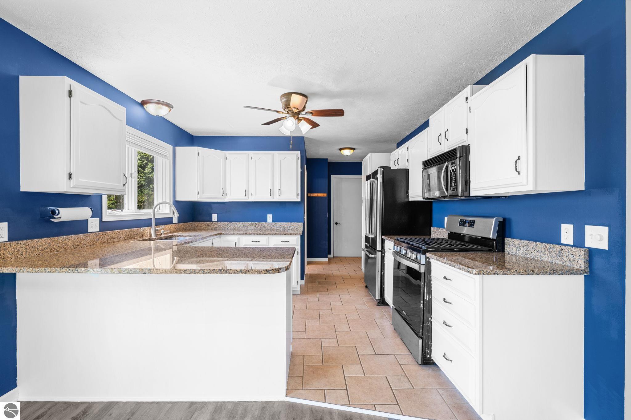 6109 Dover Lane