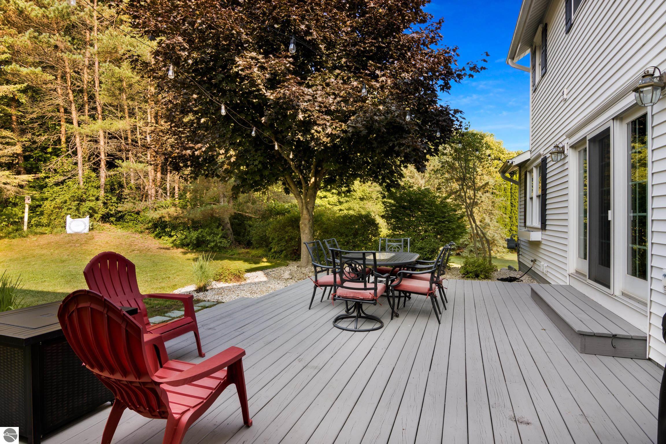 909 Black Hill Lane