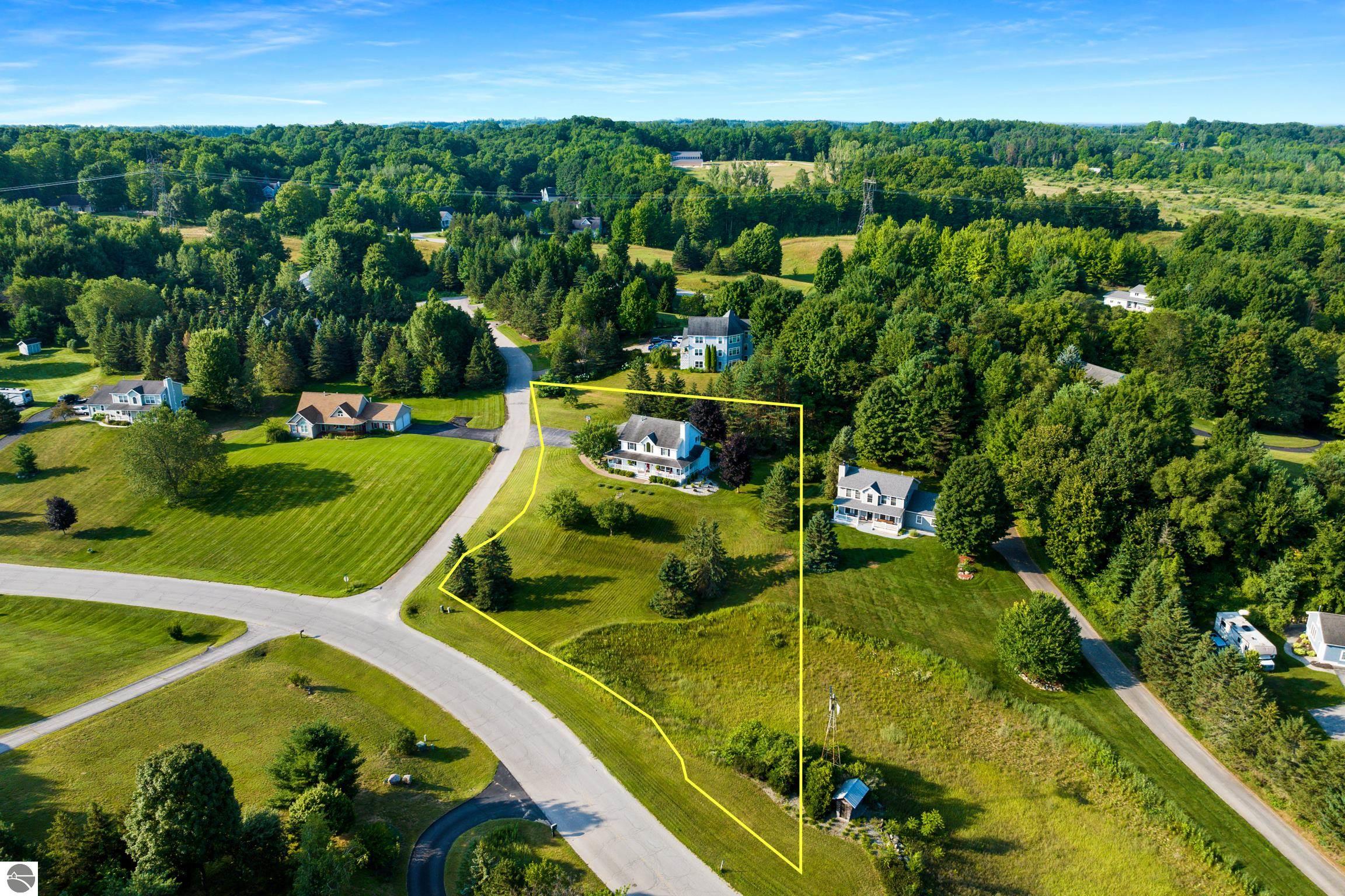 909 Black Hill Lane