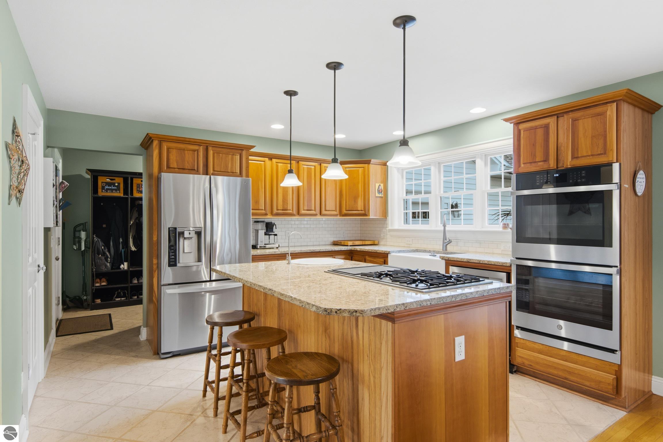 909 Black Hill Lane
