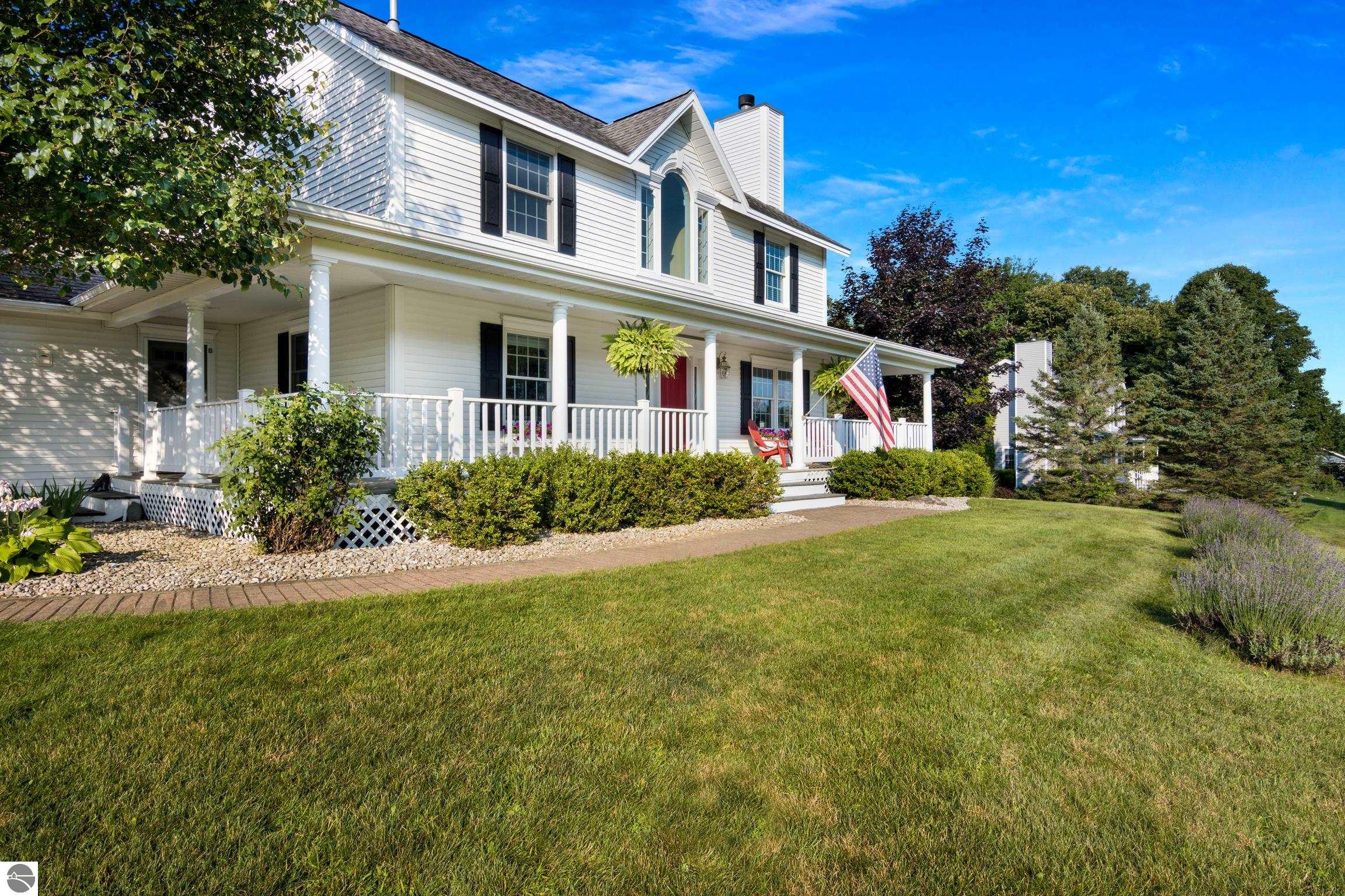 909 Black Hill Lane