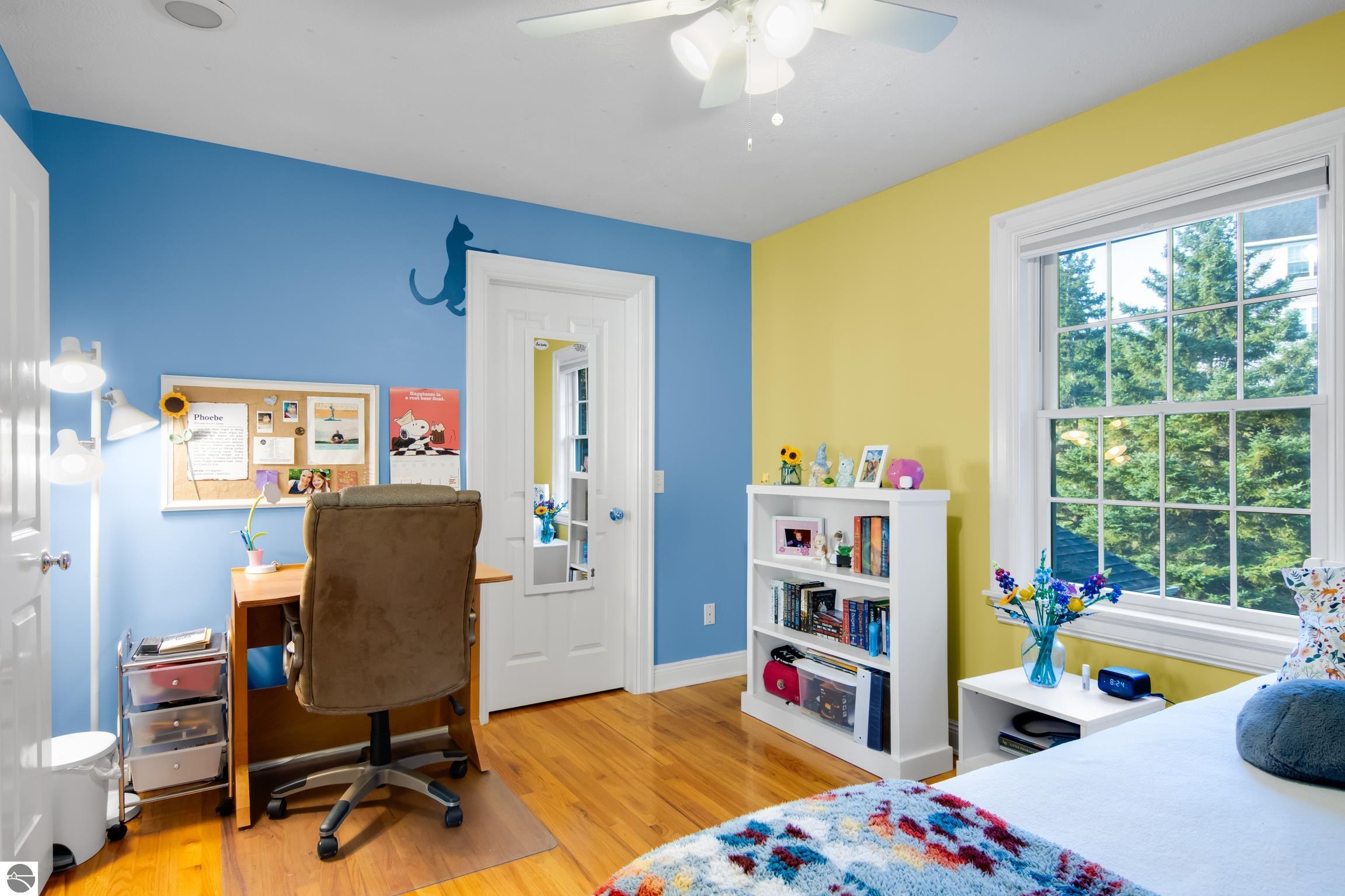 909 Black Hill Lane