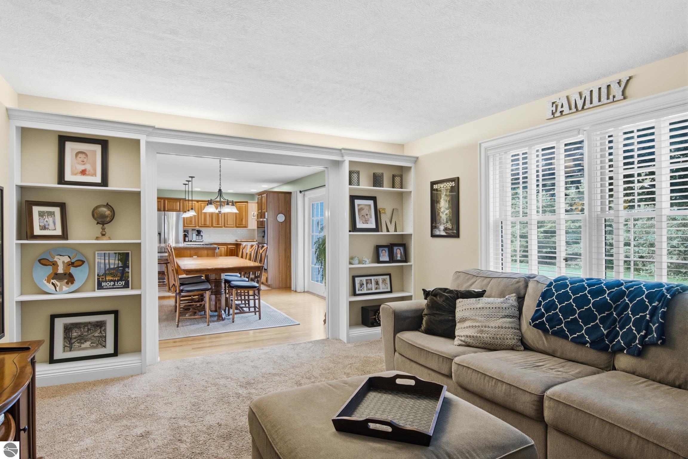 909 Black Hill Lane