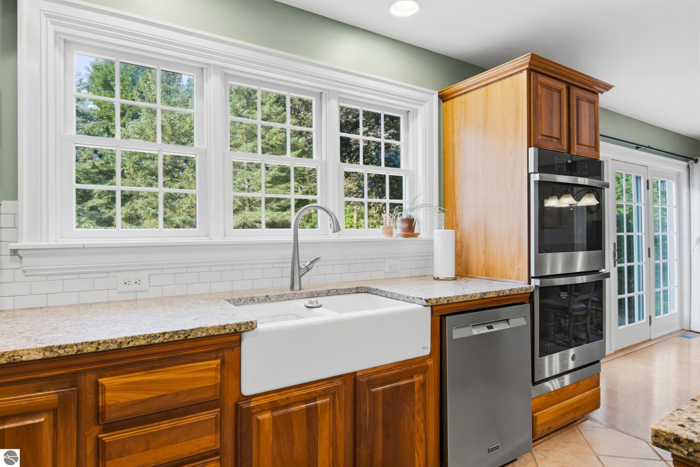 909 Black Hill Lane