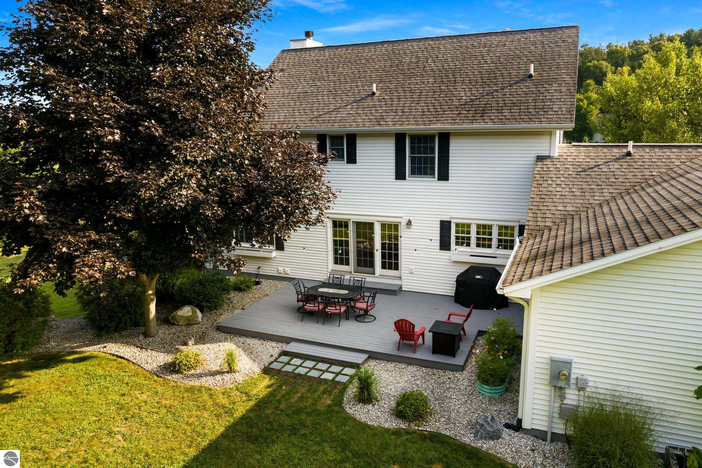 909 Black Hill Lane