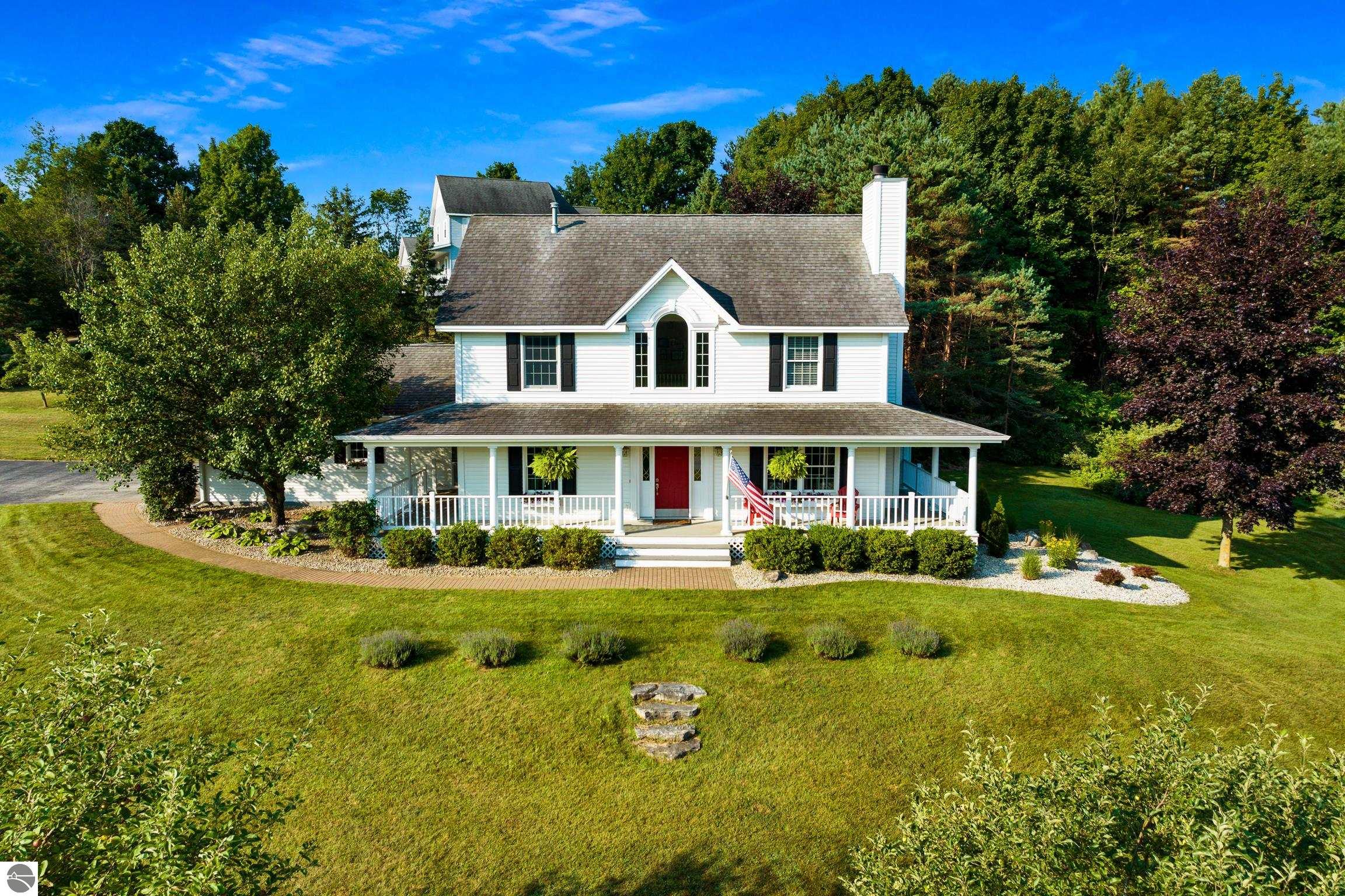 909 Black Hill Lane