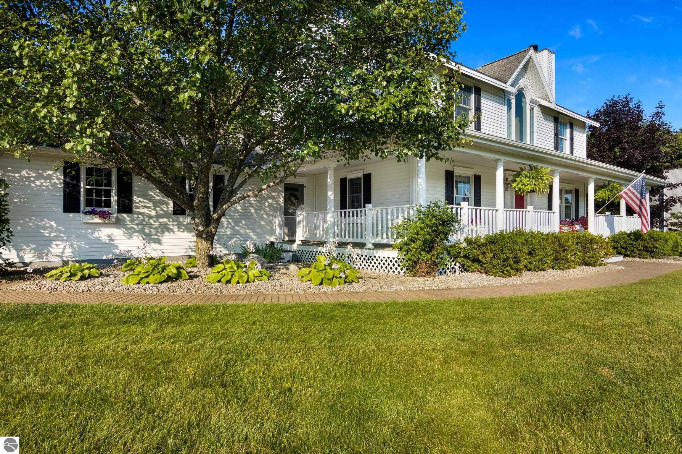 909 Black Hill Lane