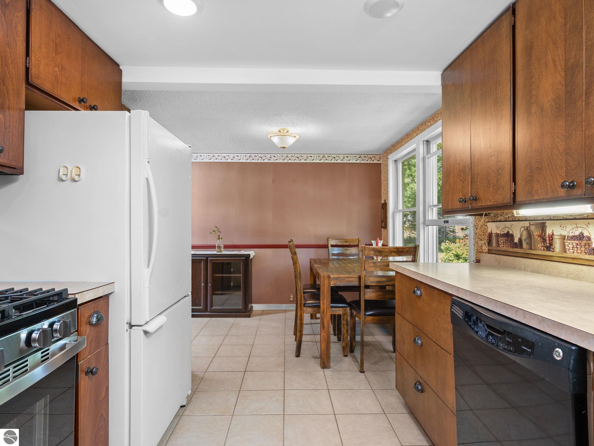 624 Fenton Street