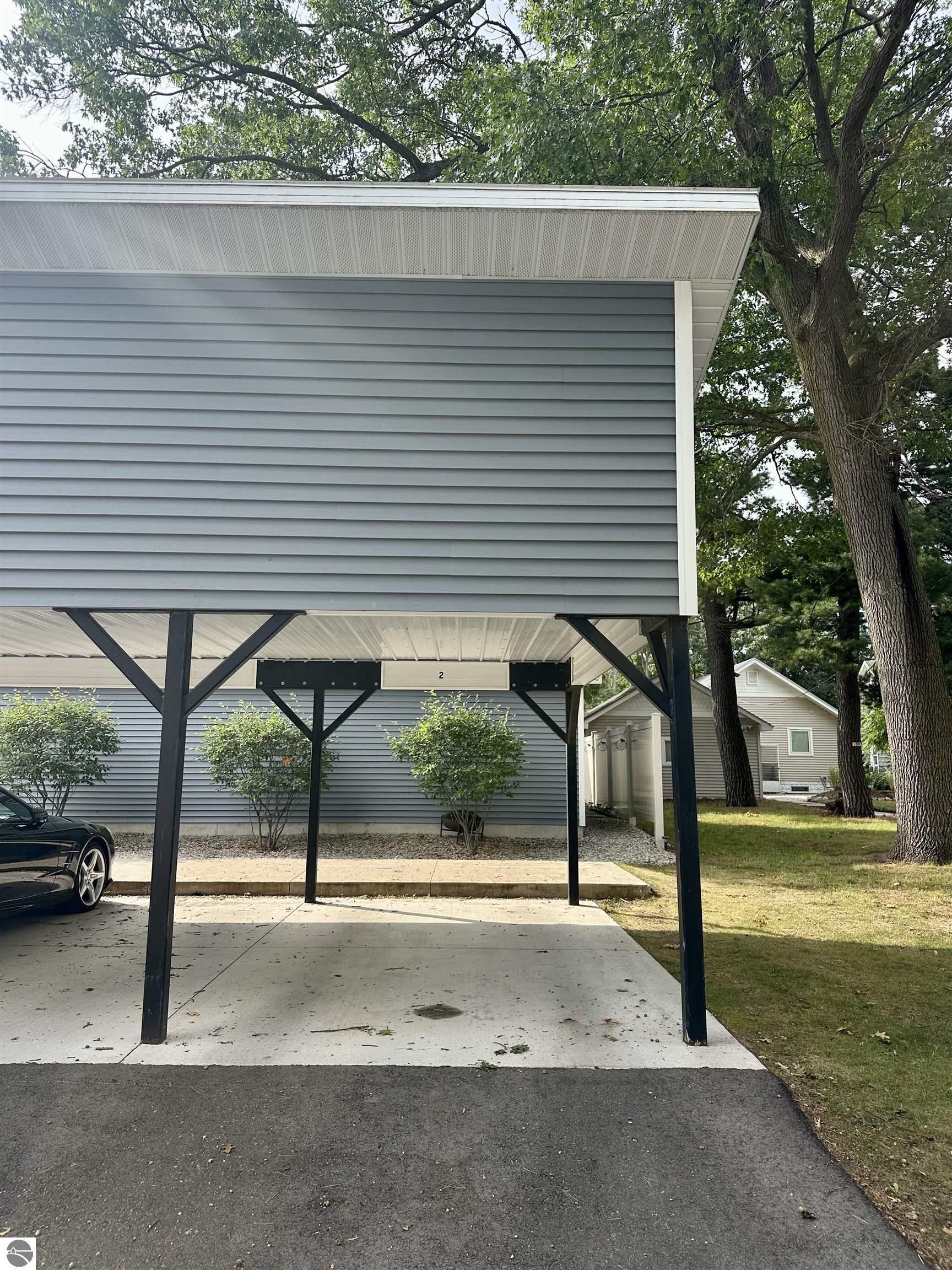 1011 E Front Street