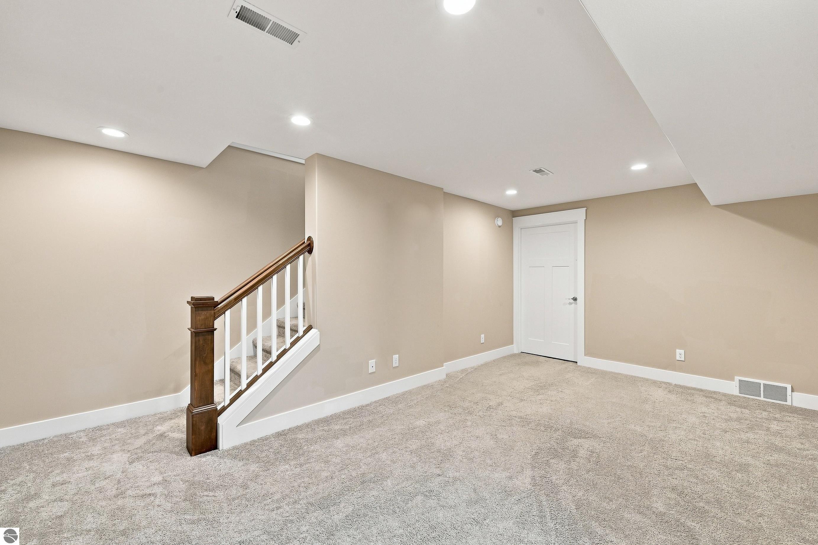 1011 E Front Street