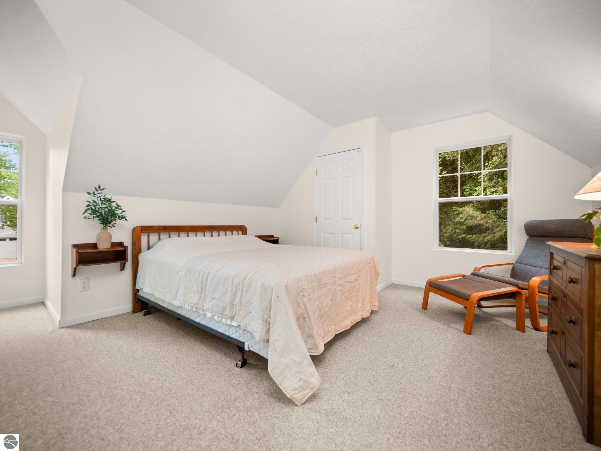 3941 Peninsular Shores Drive