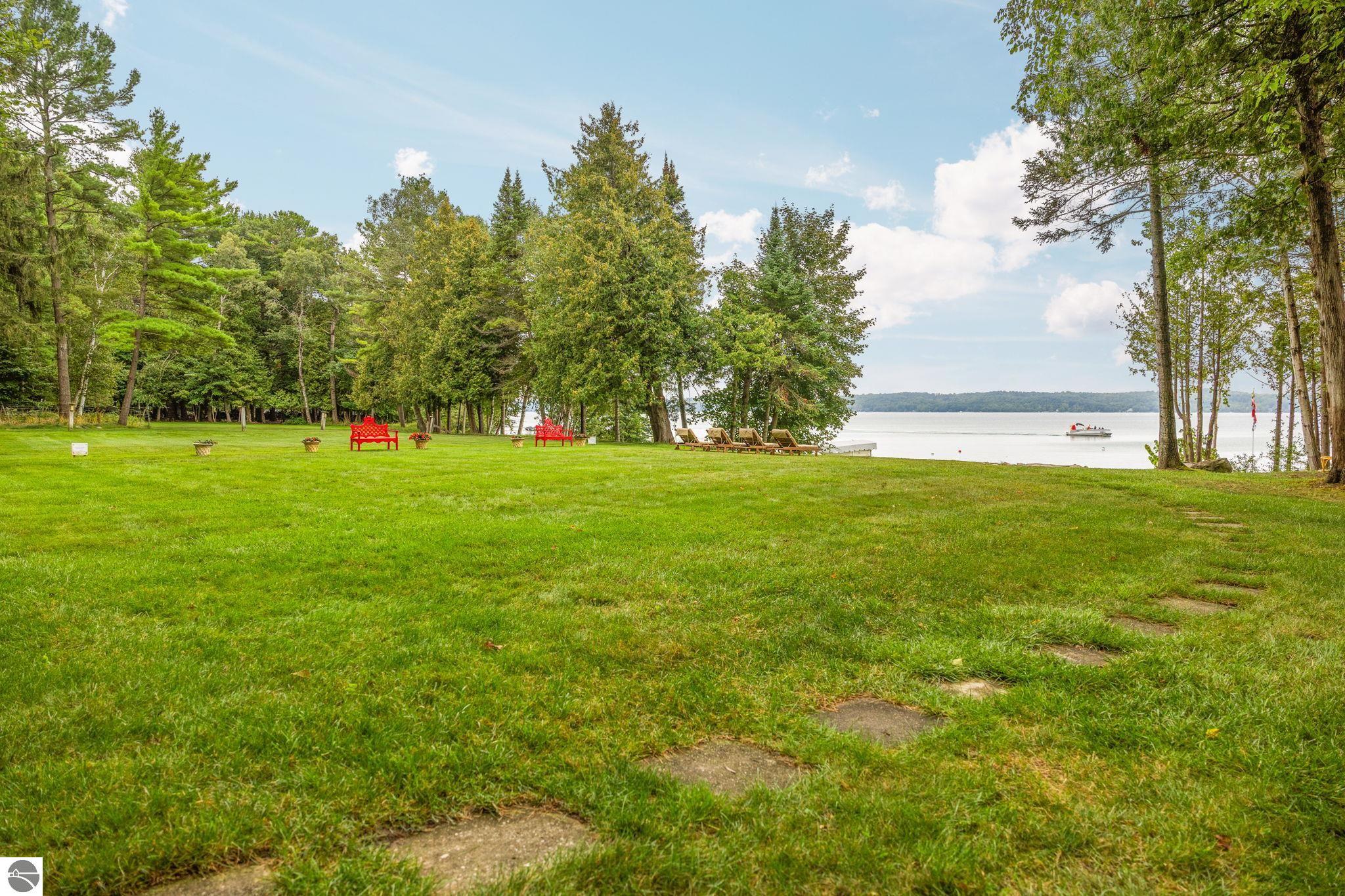 5658 SE Torch Lake Drive