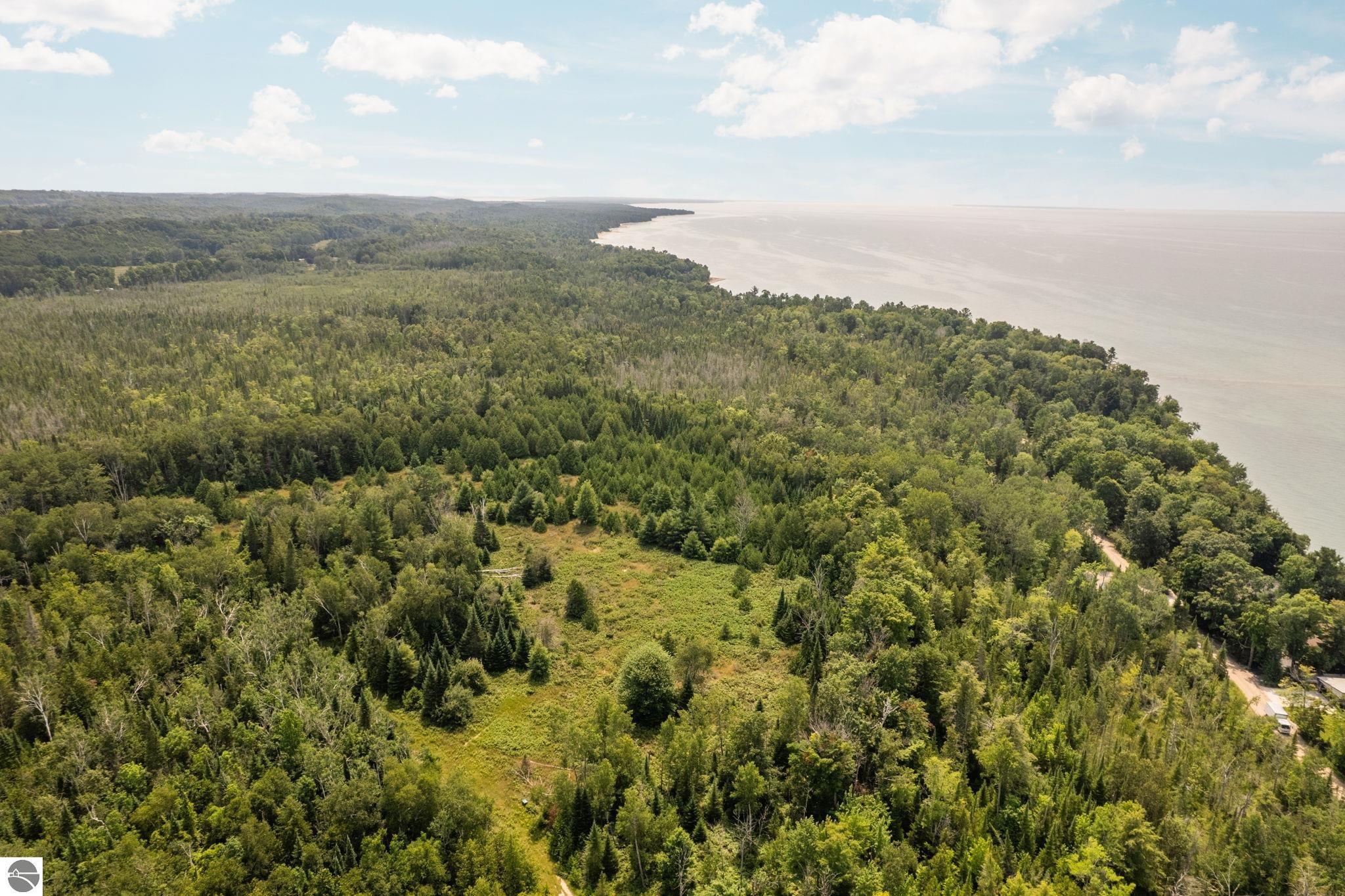 11167 Lakeshore Drive