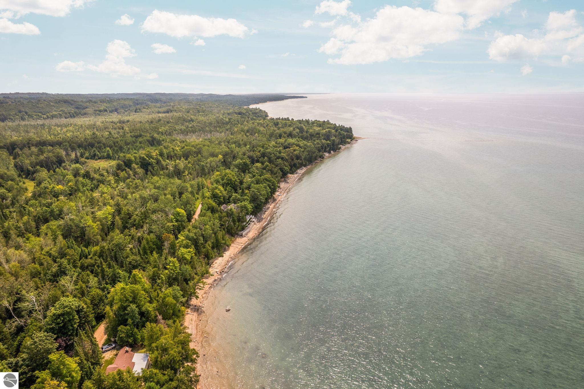 11167 Lakeshore Drive