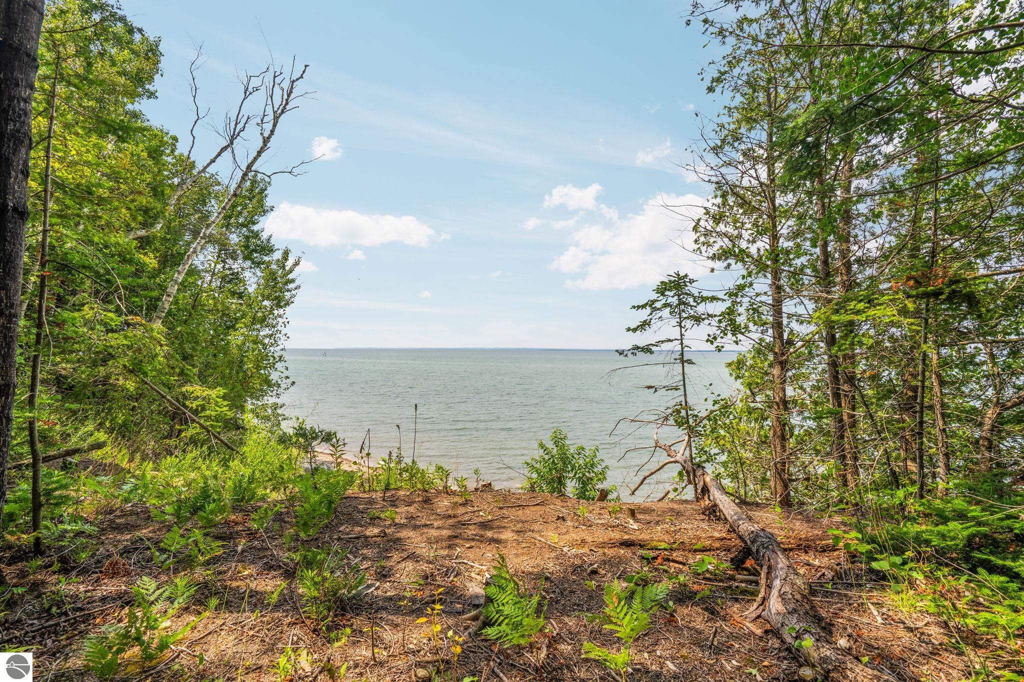 11167 Lakeshore Drive