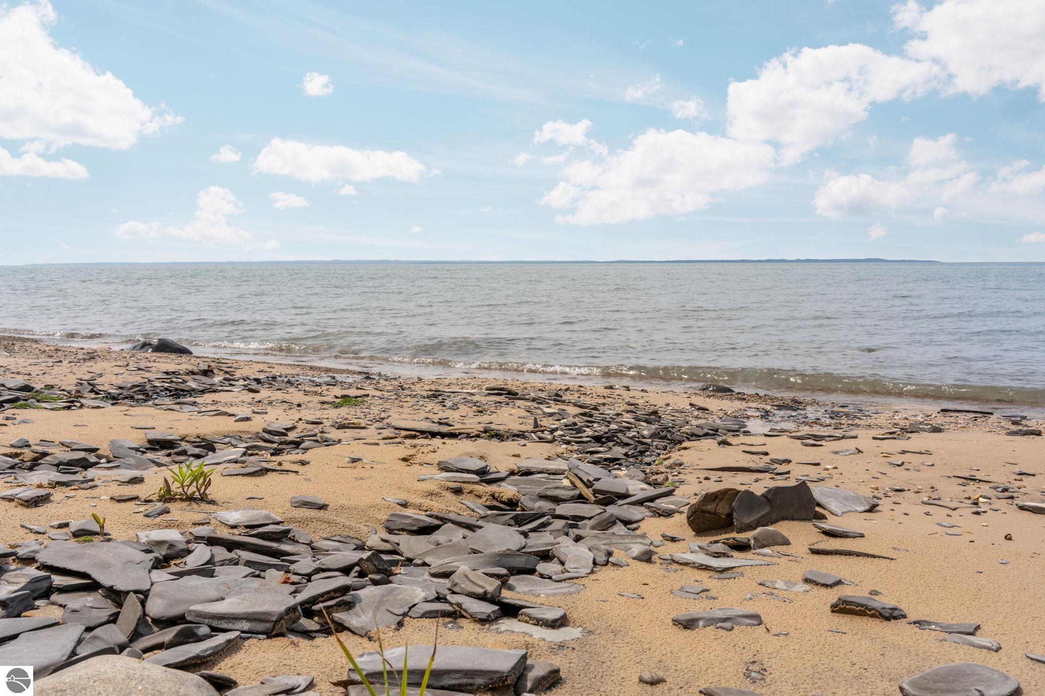 11167 Lakeshore Drive