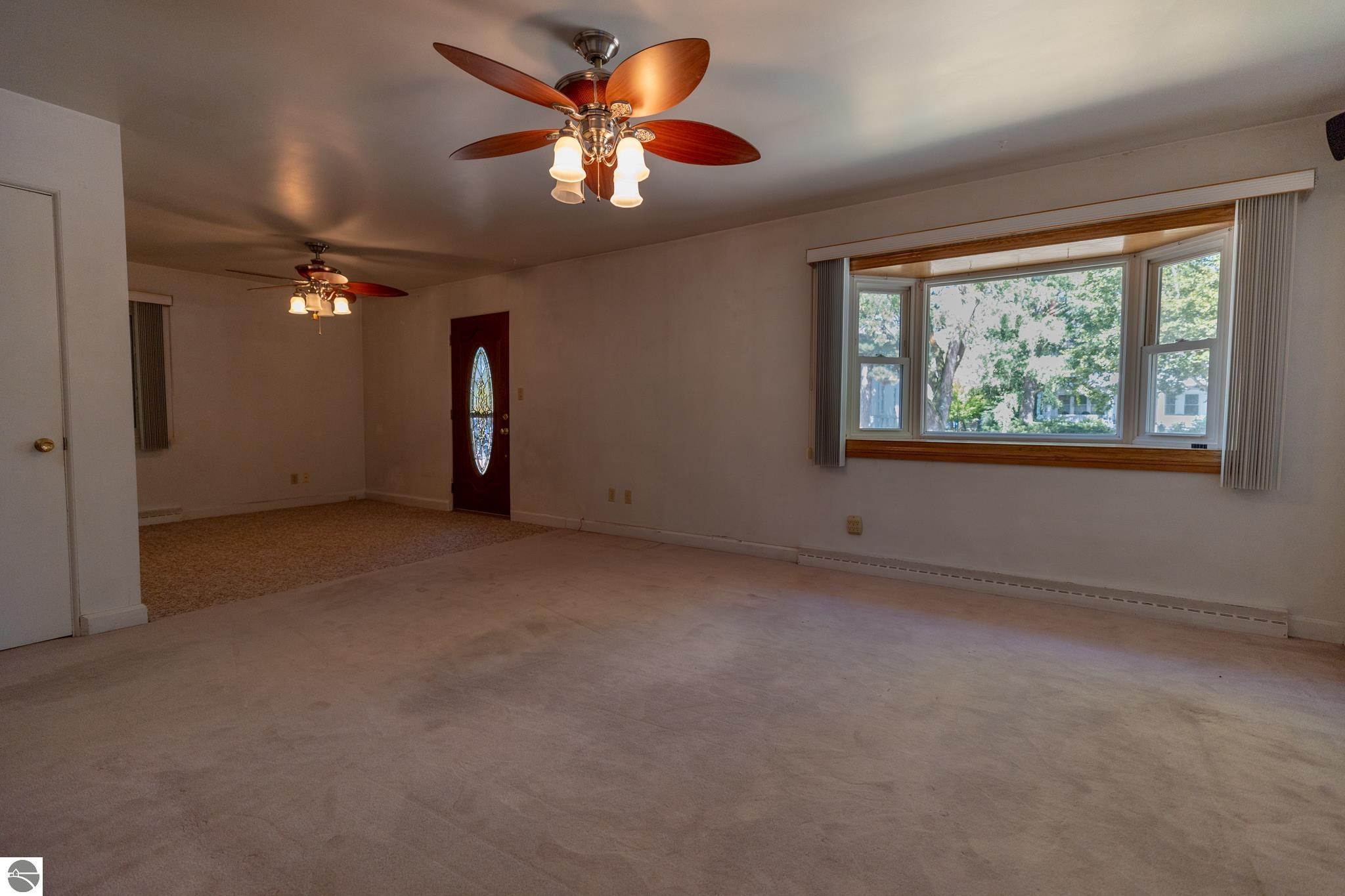2016 Center Avenue