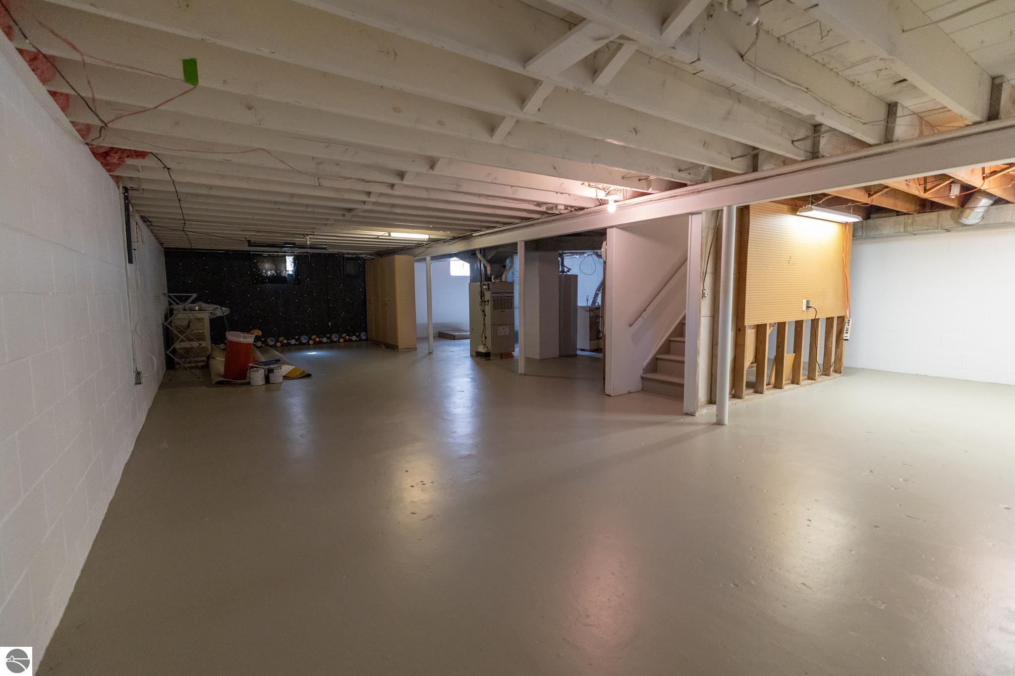 2016 Center Avenue
