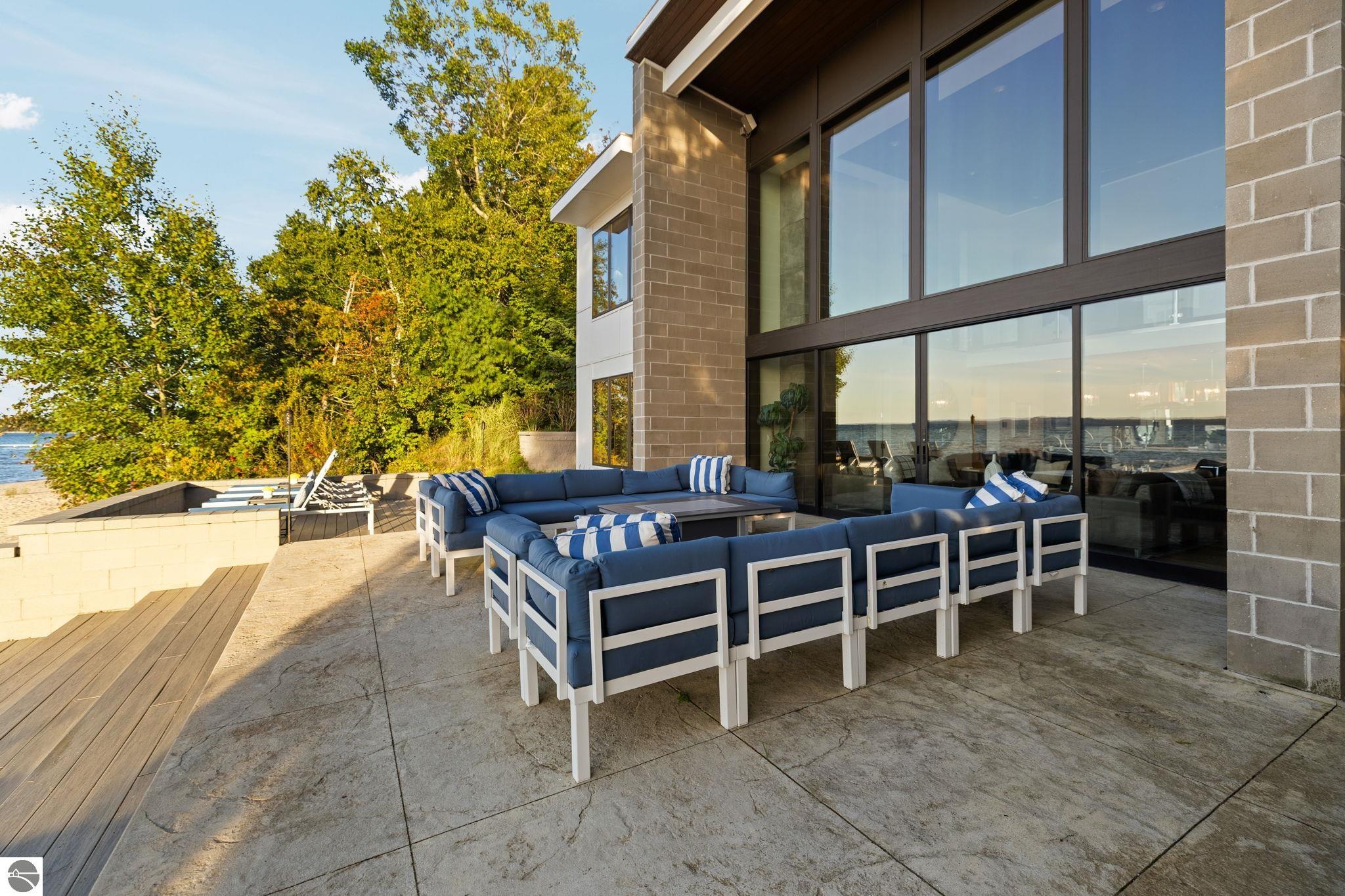 8871 Birchview Drive