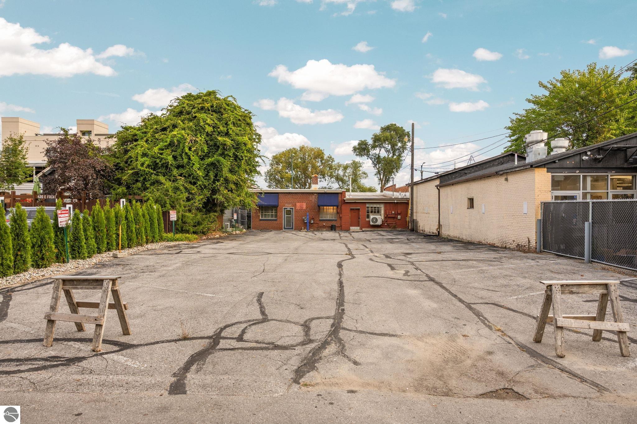 424 E Front Street