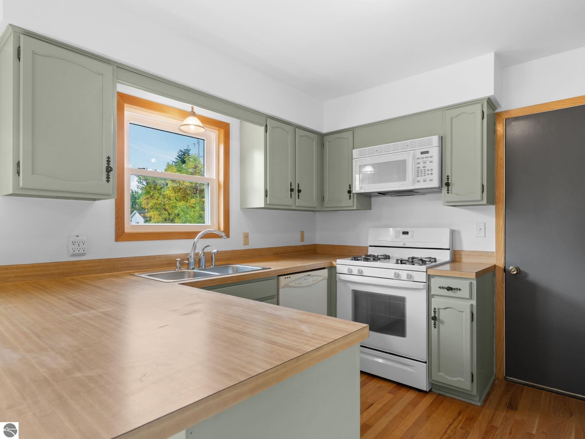 5949 Donna Court