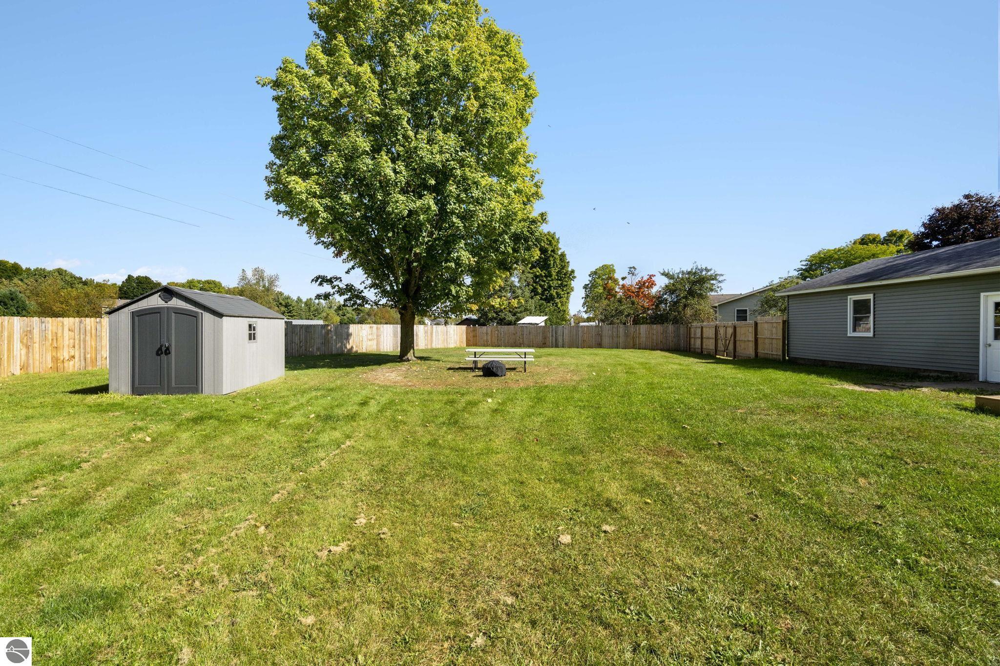 4650 N Manor Wood Drive