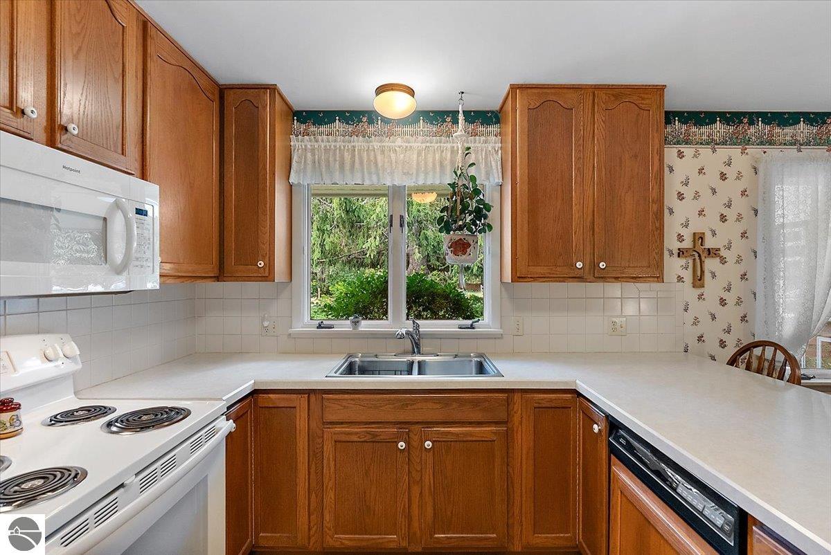 3910 Morningside