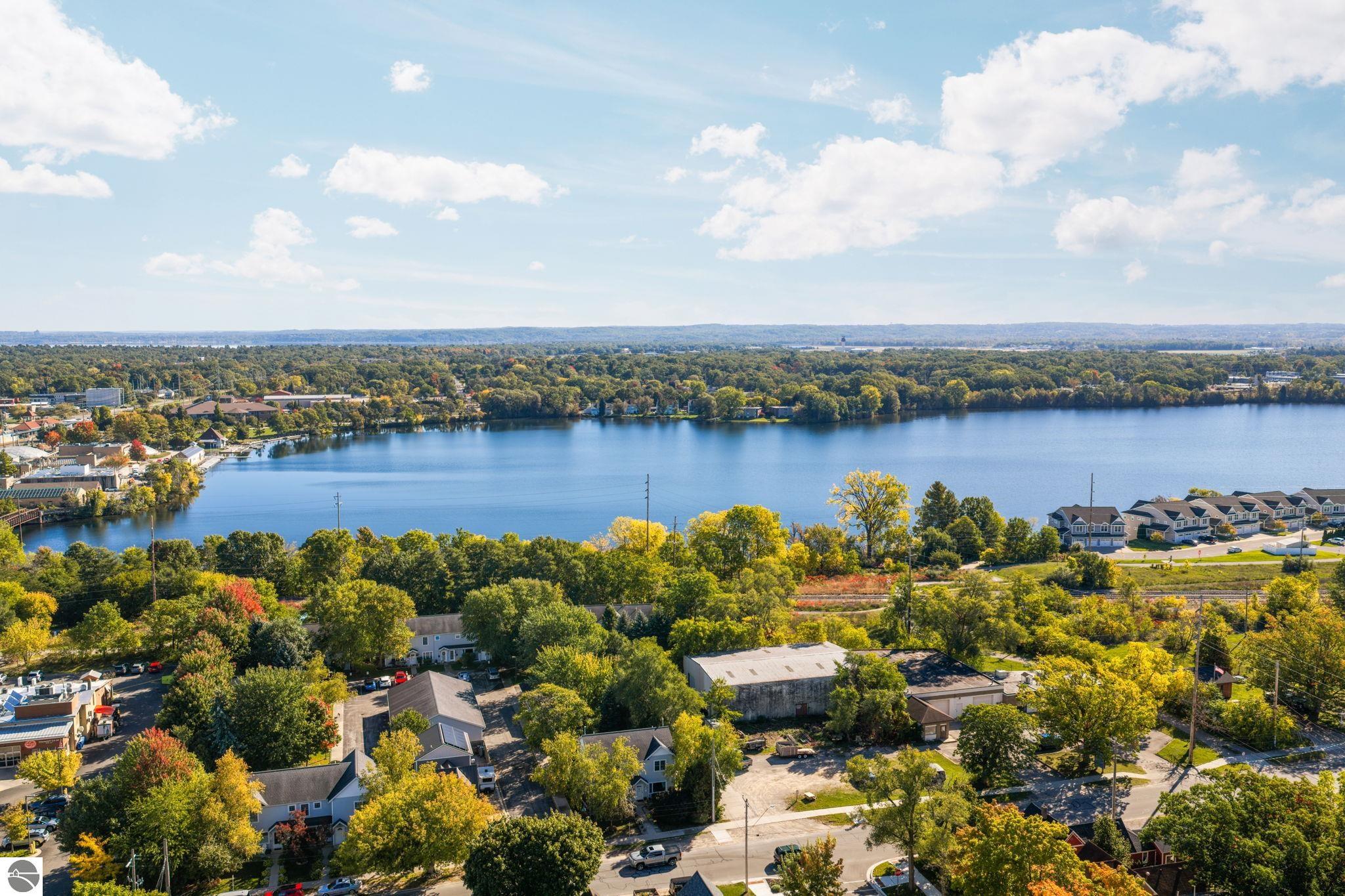 711 Lake Avenue # C Unit: #10-C