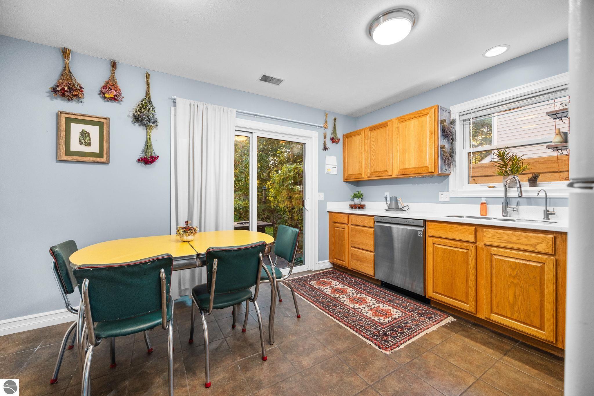 711 Lake Avenue # C Unit: #10-C