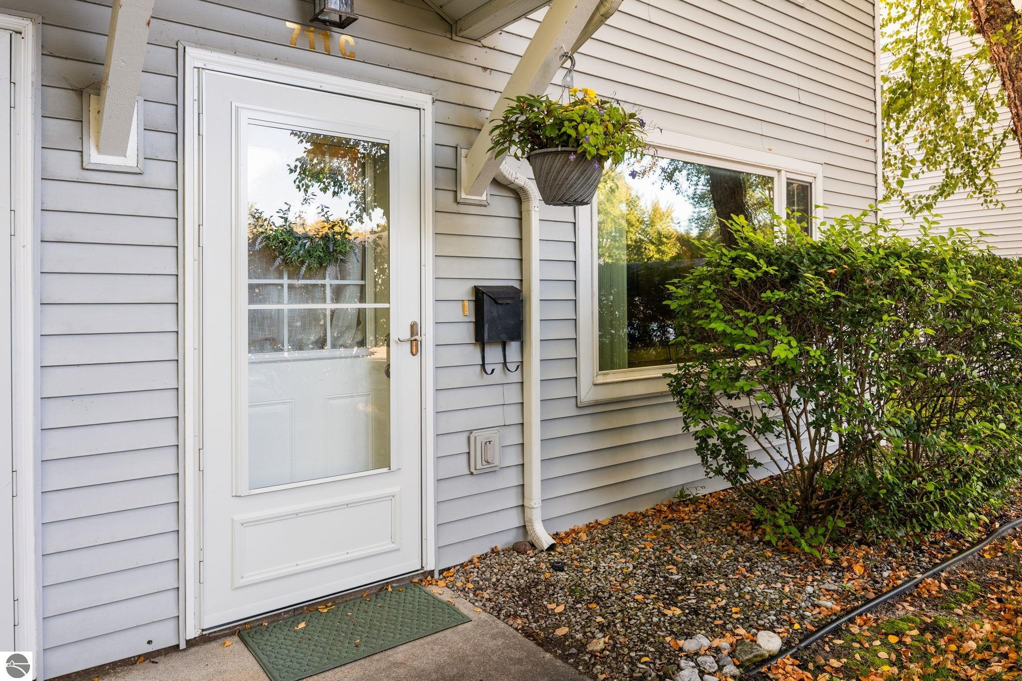 711 Lake Avenue # C Unit: #10-C