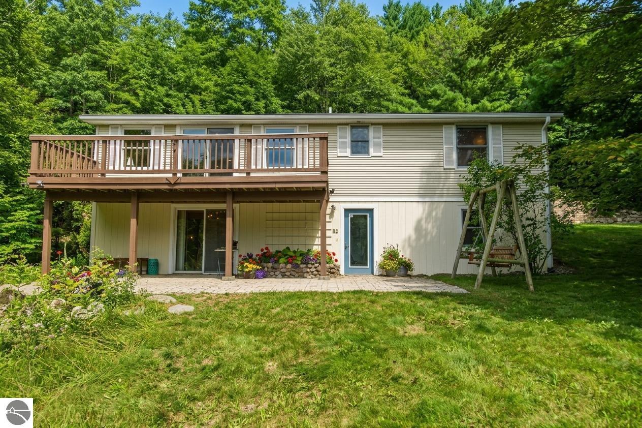 2219 N Our Majestic Trail