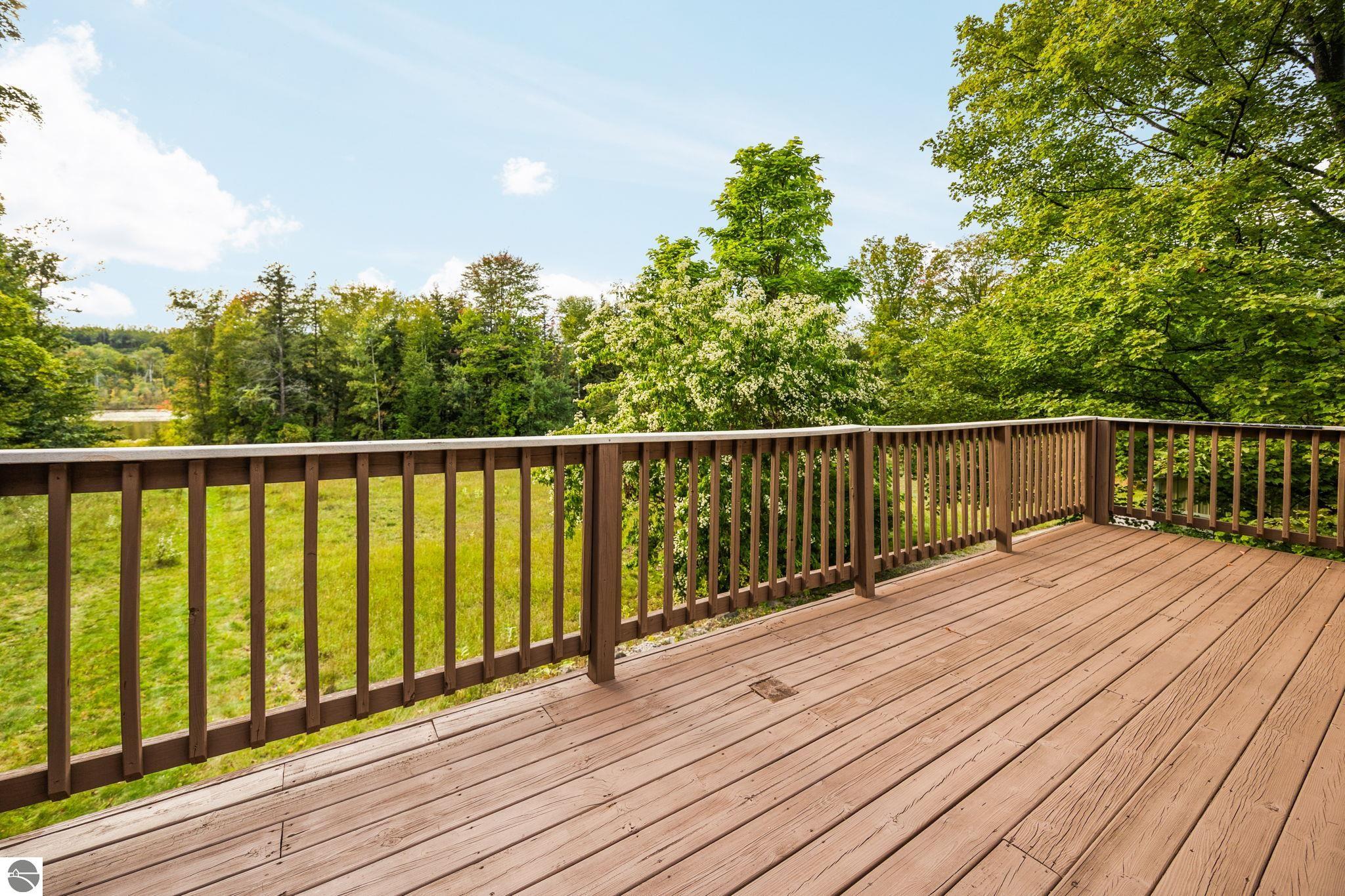 2219 N Our Majestic Trail