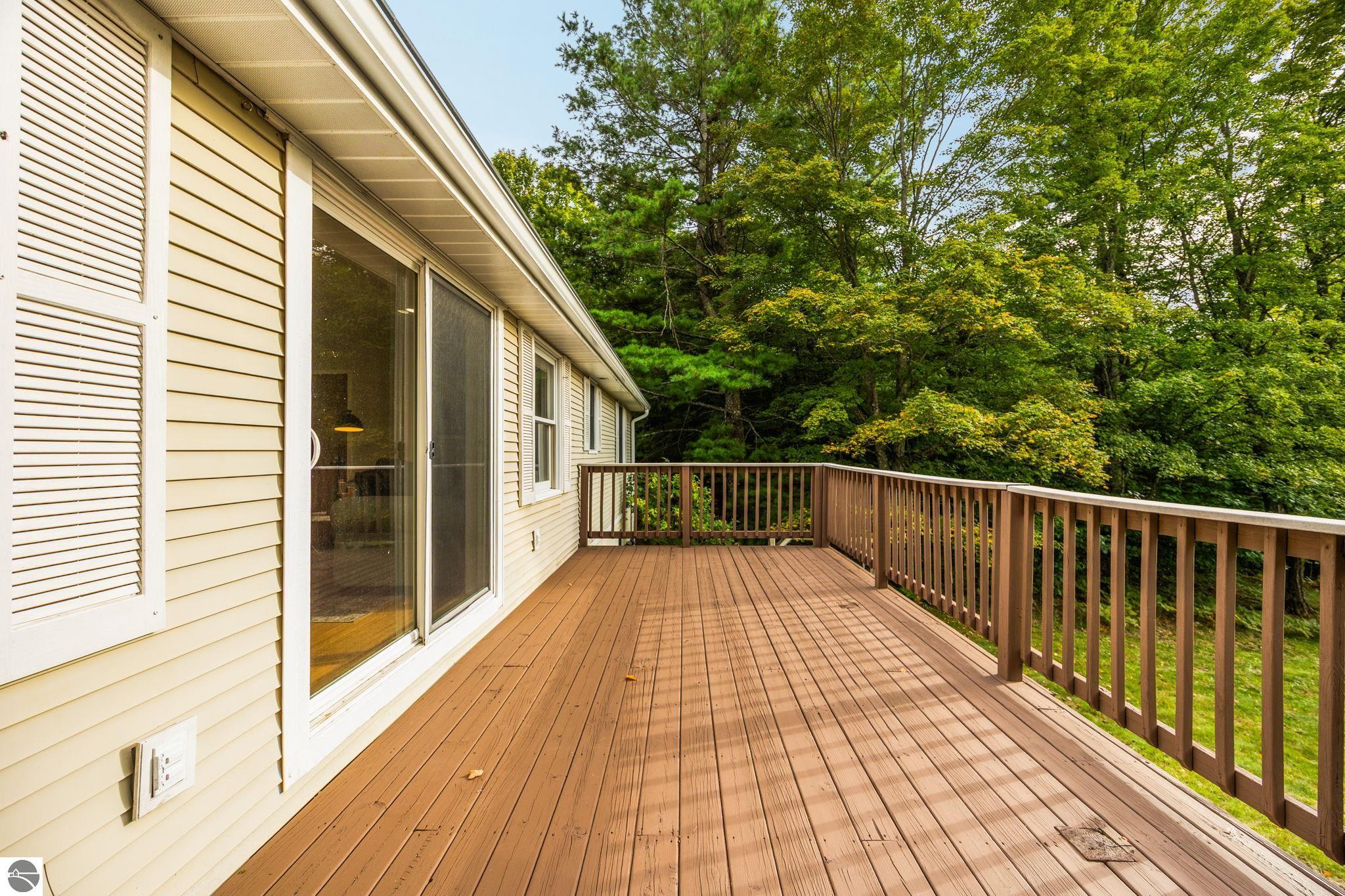 2219 N Our Majestic Trail