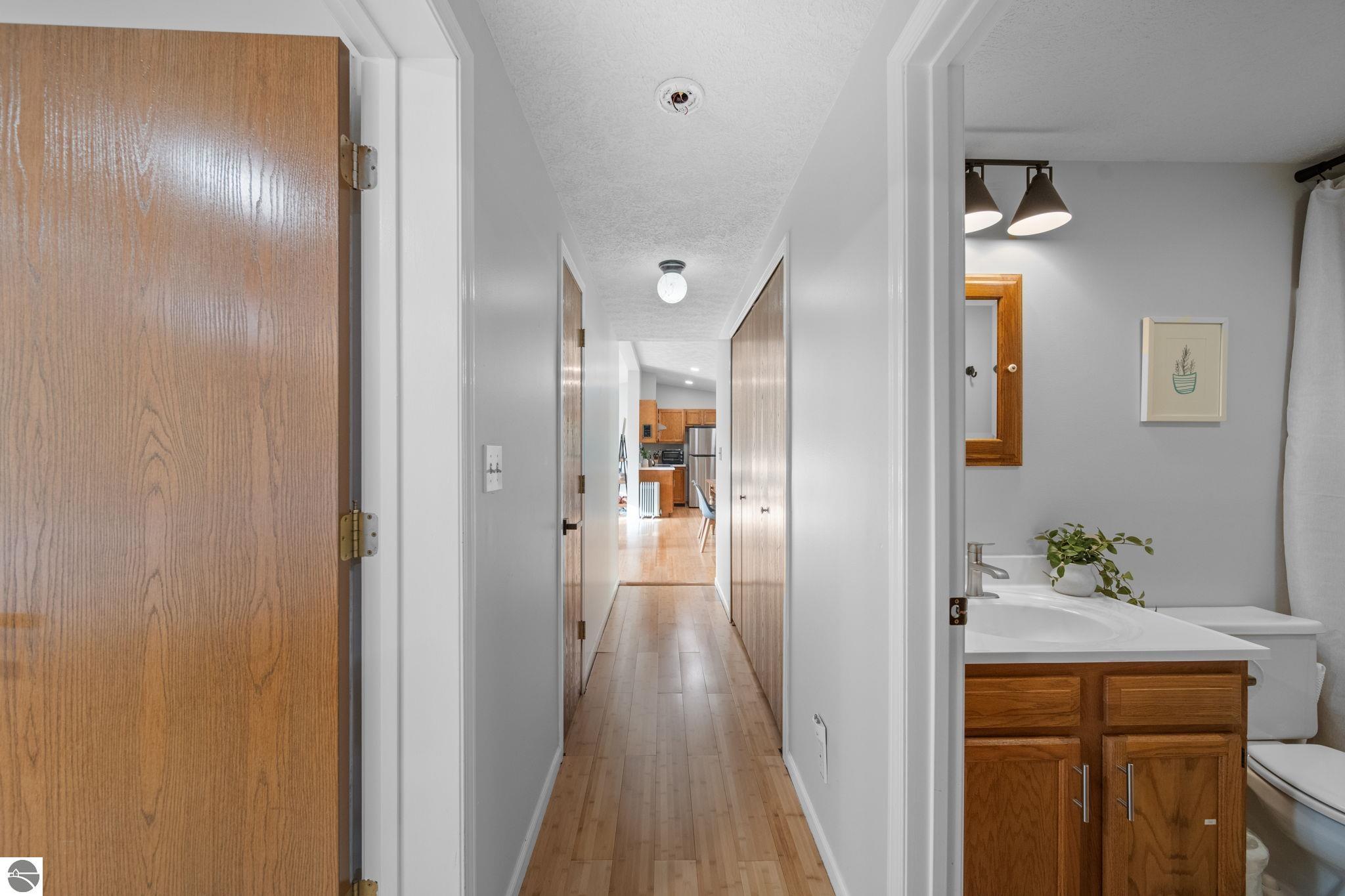 2219 N Our Majestic Trail