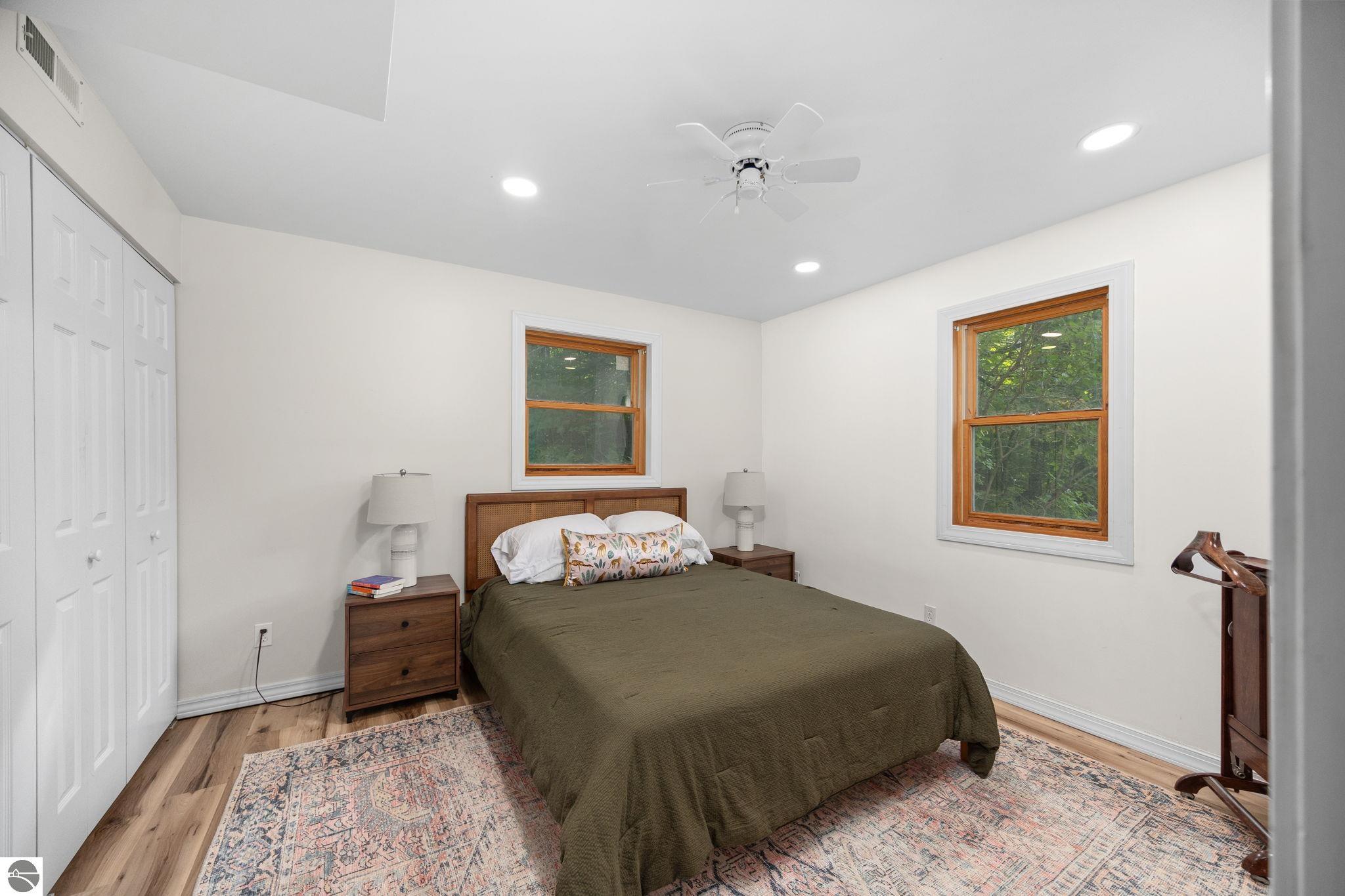 2219 N Our Majestic Trail