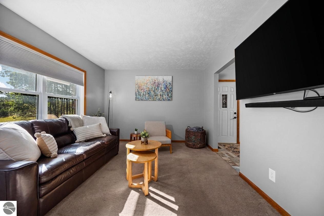 6658 Summit City Road