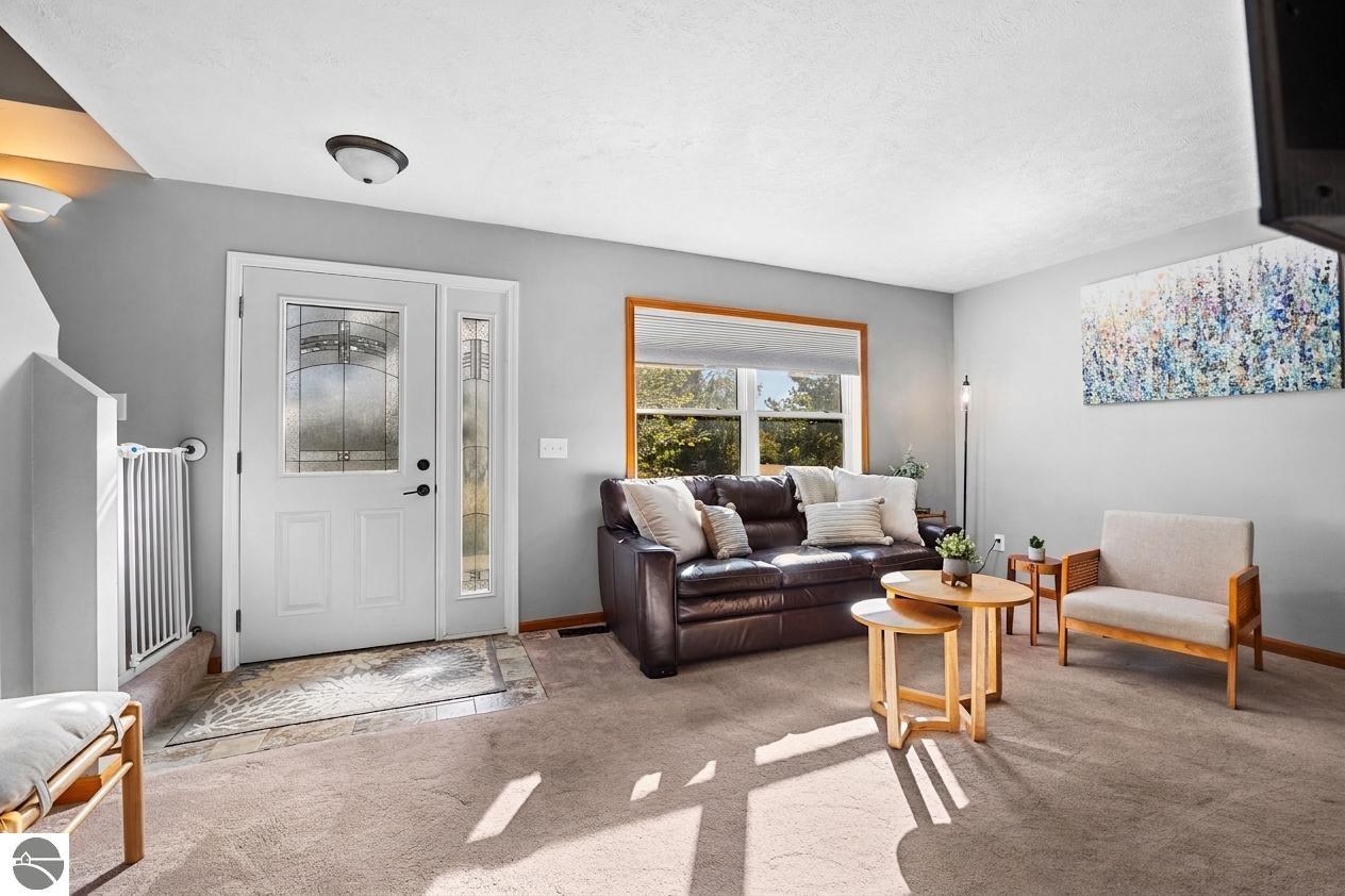 6658 Summit City Road