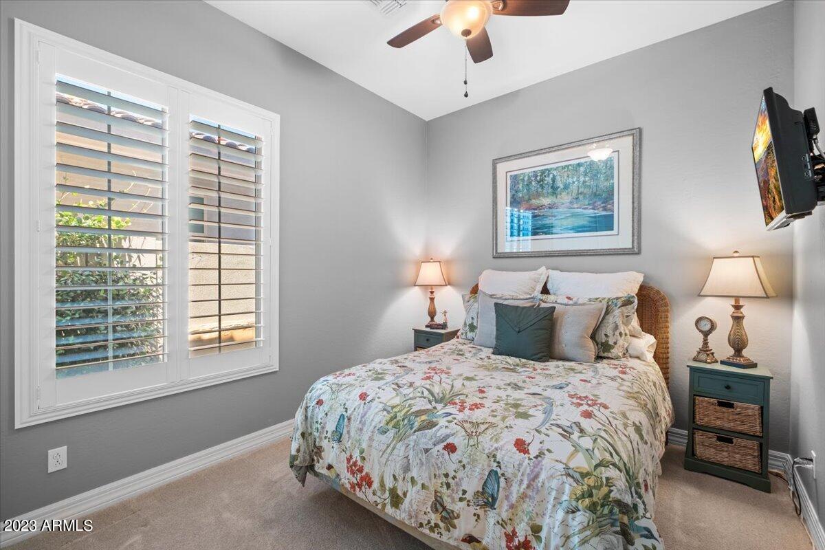 2339 W DUANE Lane