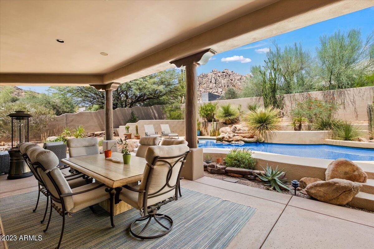 11450 E WHISPERING WIND Drive E