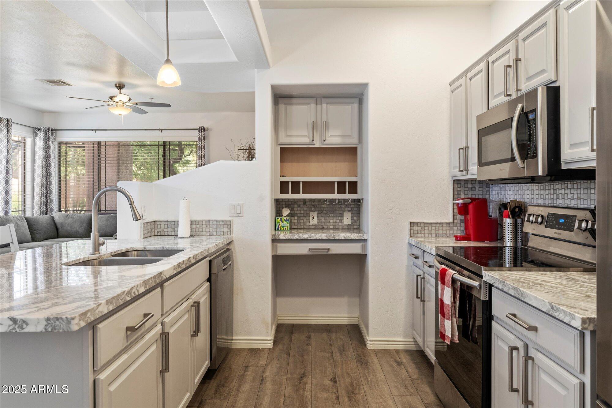 11500 E COCHISE Drive, 1104