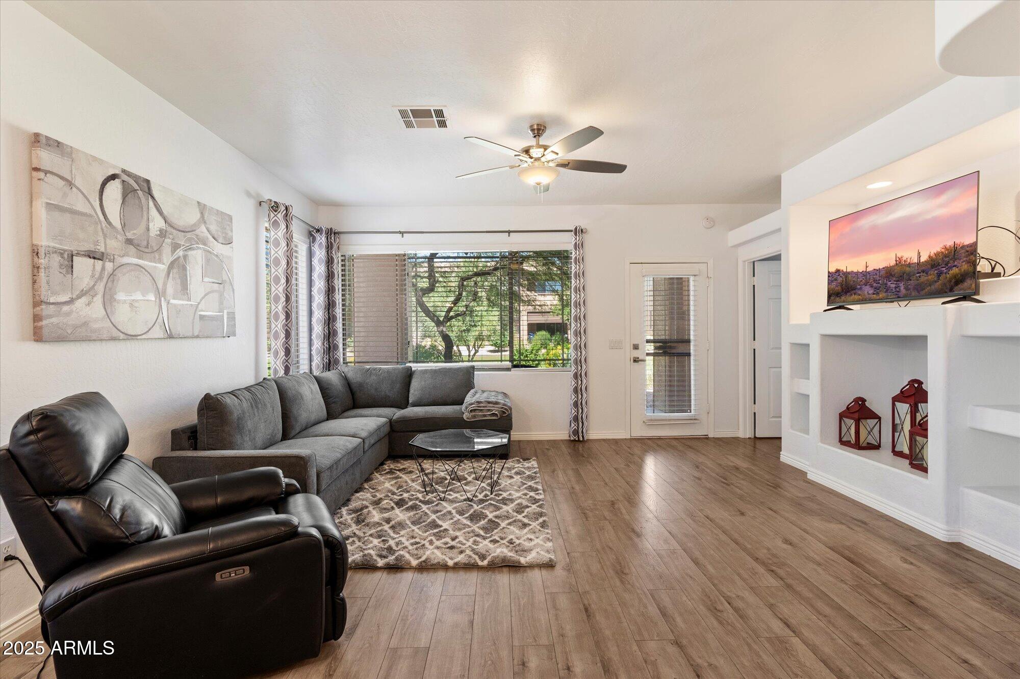 11500 E COCHISE Drive, 1104