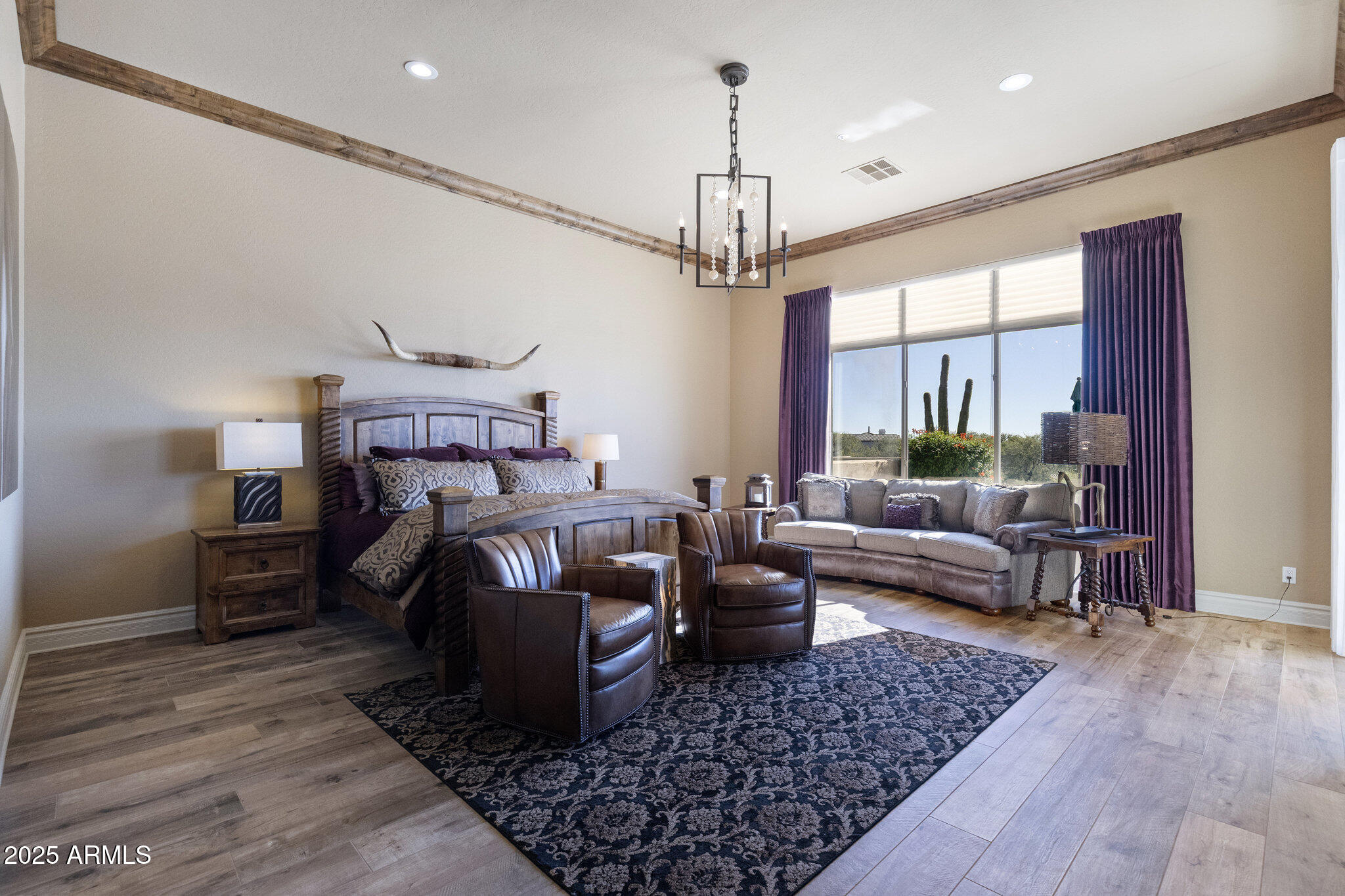 6419 E GREYTHORN Drive