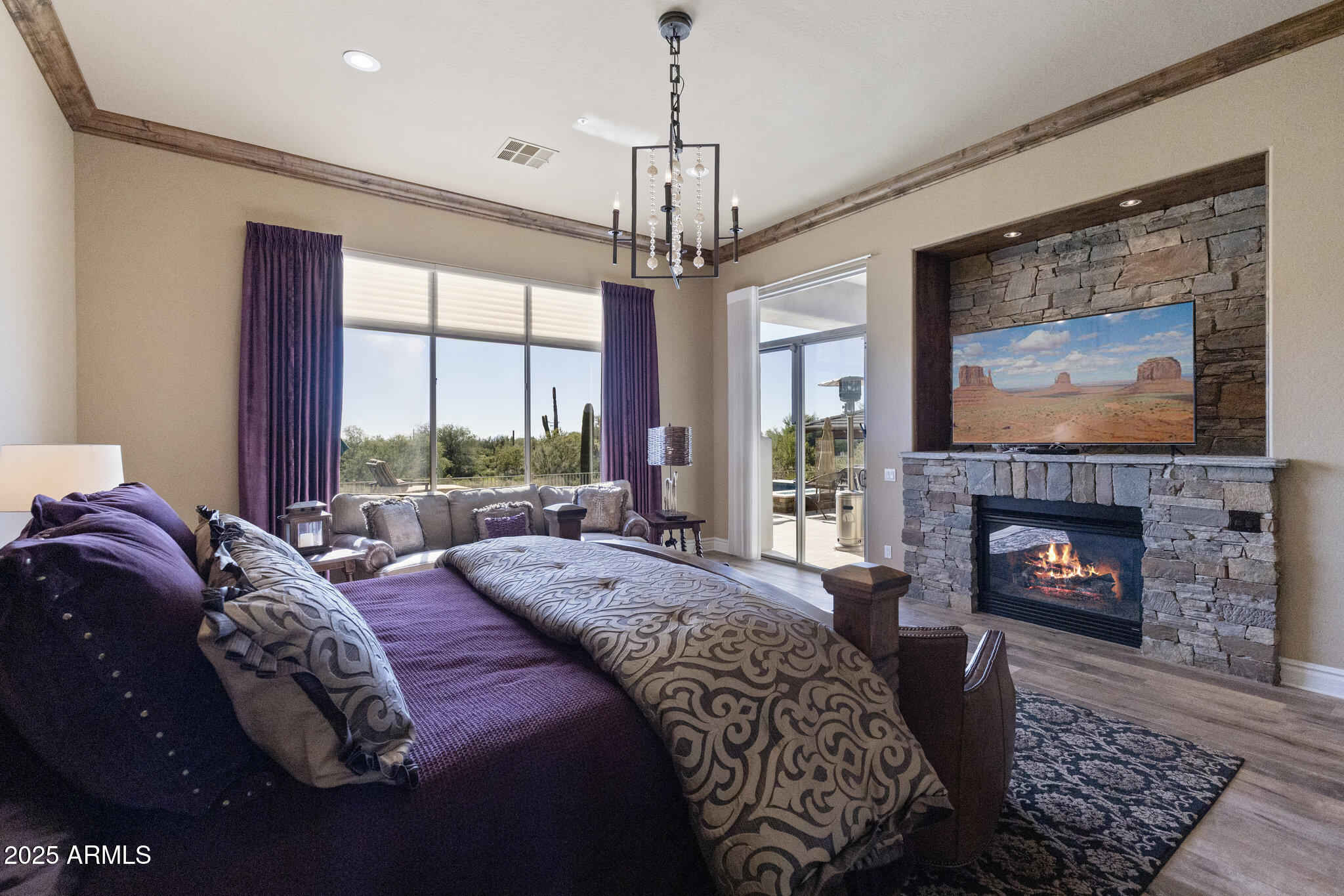 6419 E GREYTHORN Drive