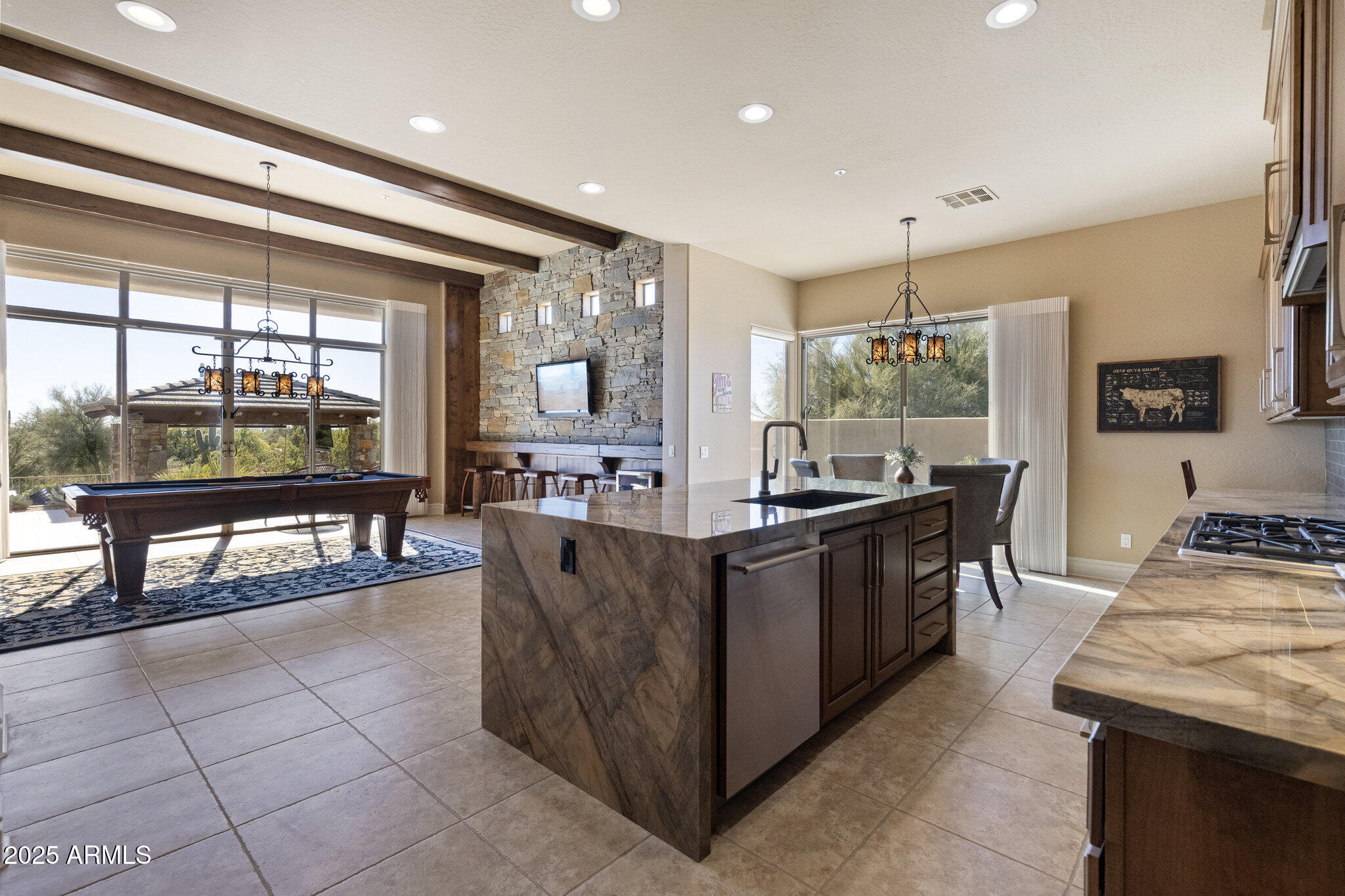 6419 E GREYTHORN Drive