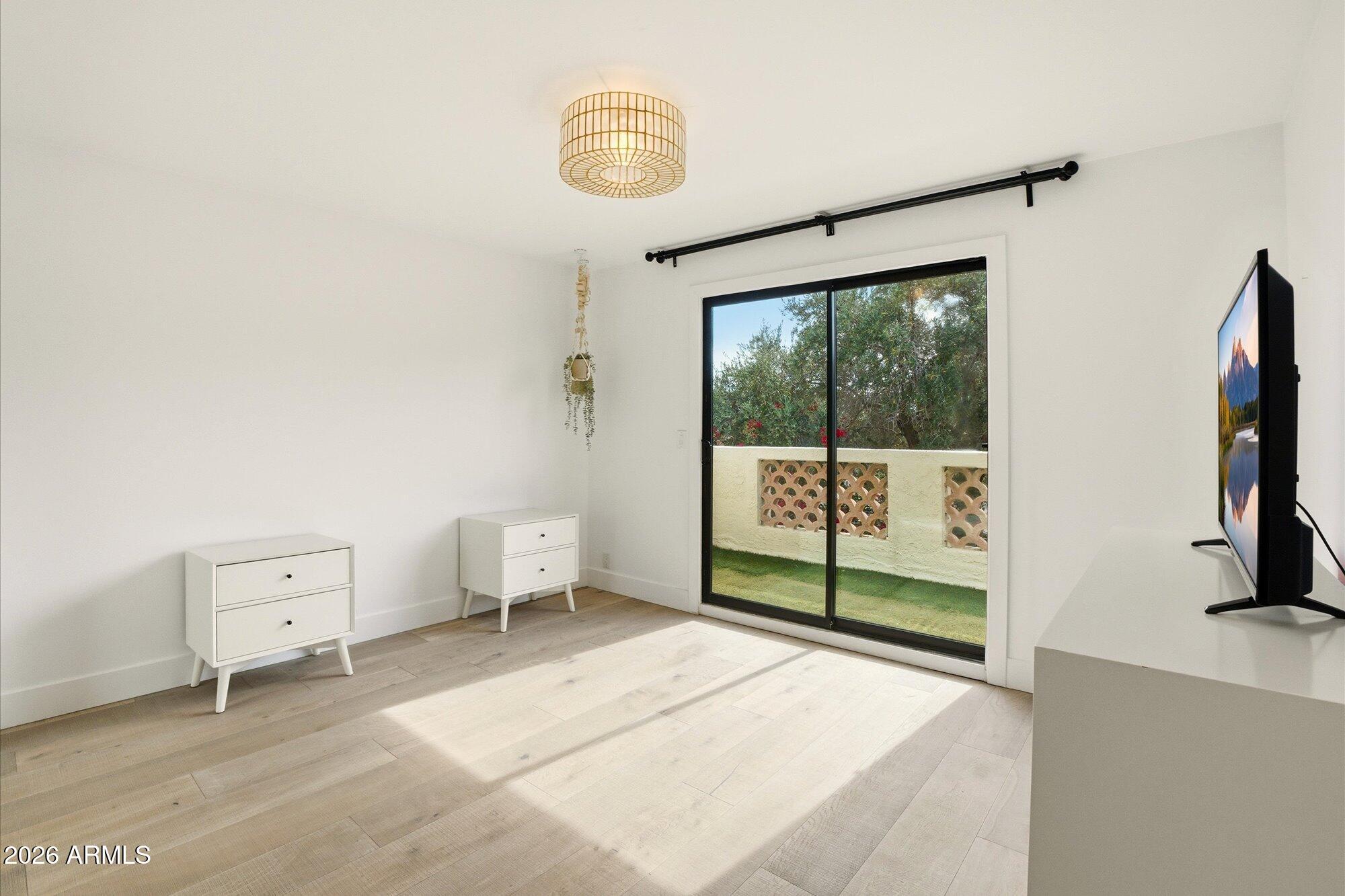 4632 E Winston Drive