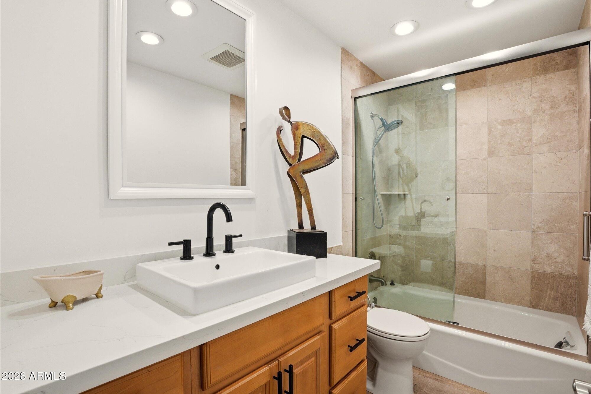 4632 E Winston Drive