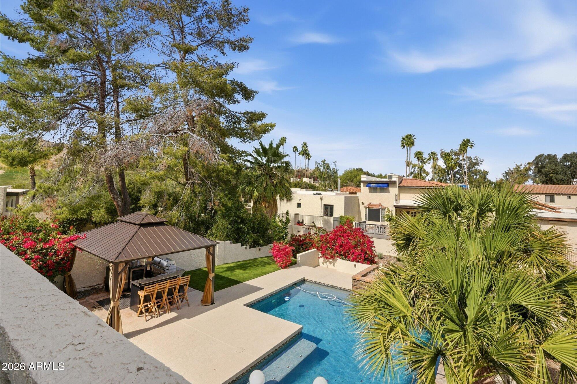 4632 E Winston Drive