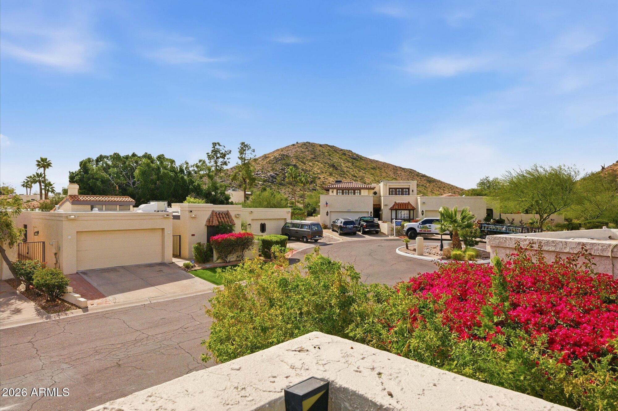 4632 E Winston Drive