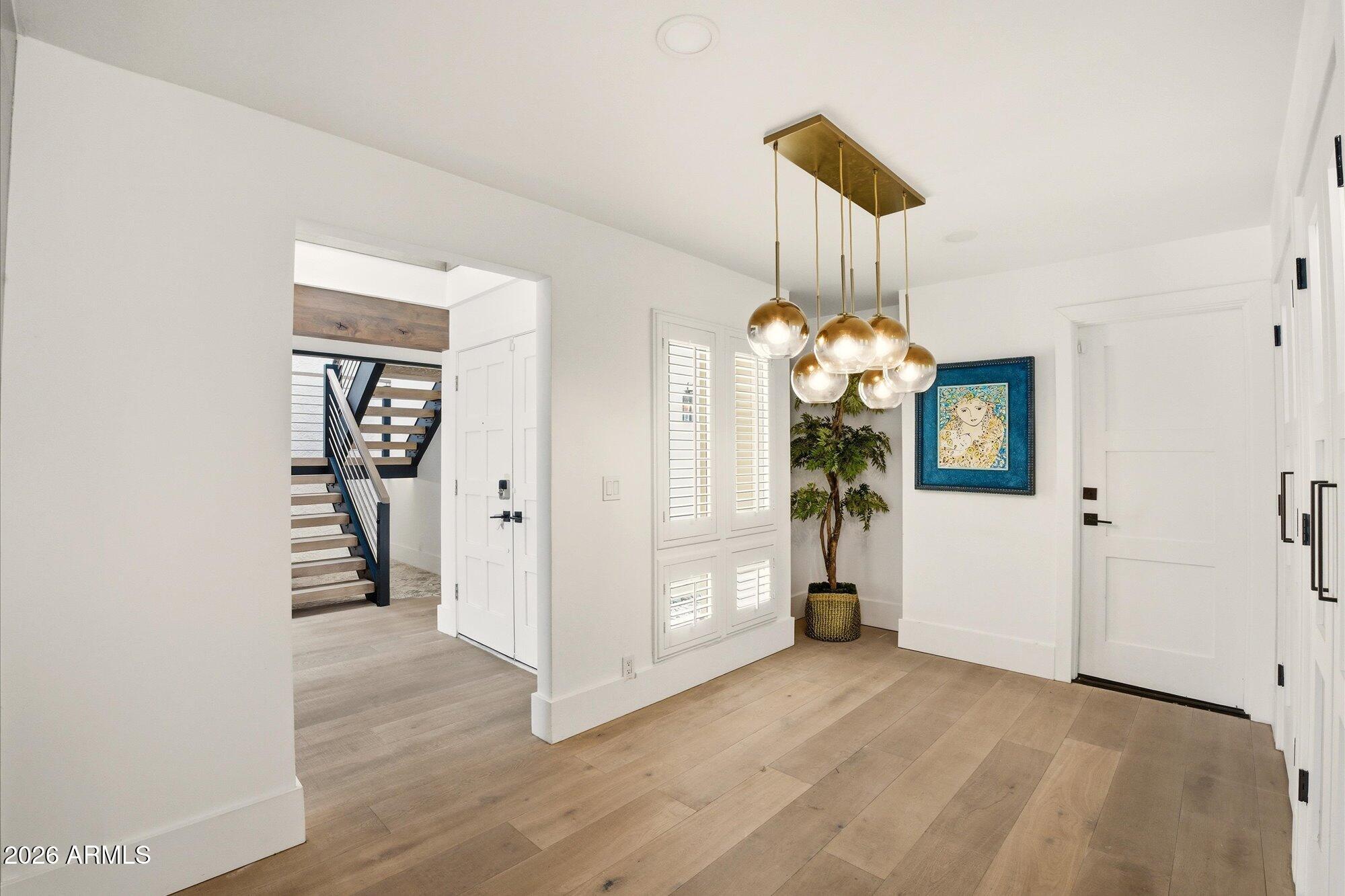 4632 E Winston Drive