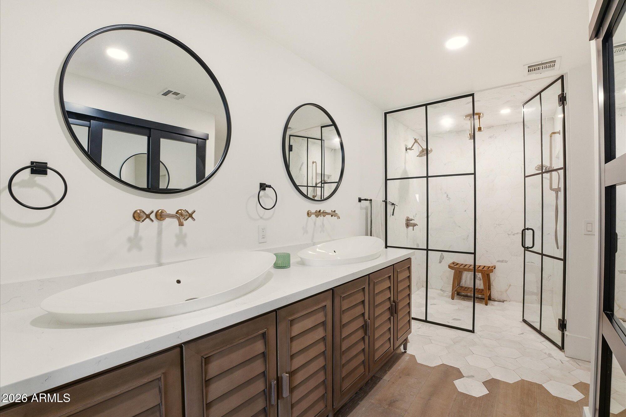 4632 E Winston Drive